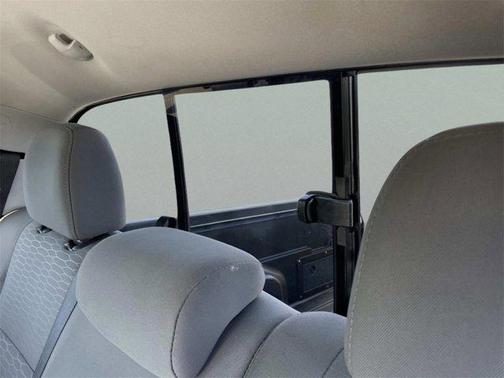 2016 Toyota Tacoma SR5