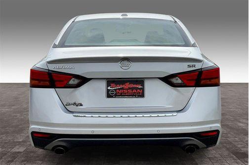 2021 Nissan Altima SR FWD