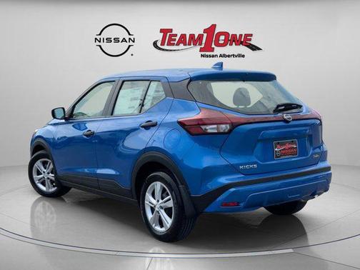 2025 Nissan Kicks S