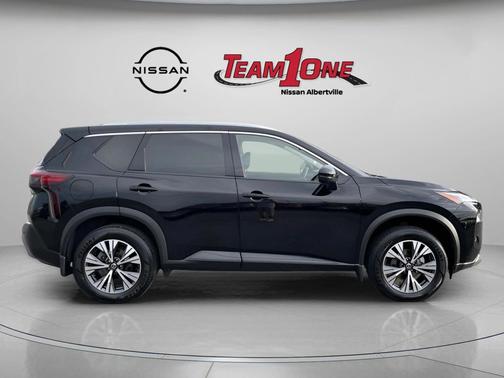 Super Black 2021 Nissan Rogue SV