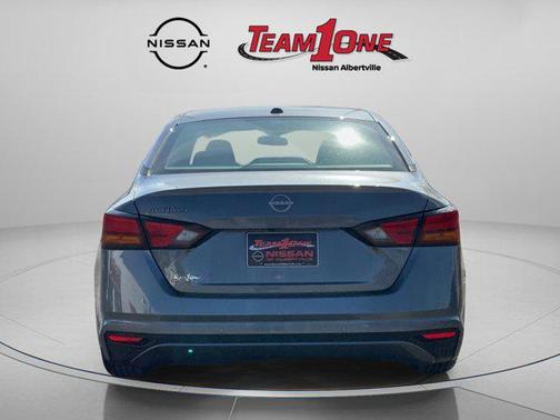 2025 Nissan Altima S FWD