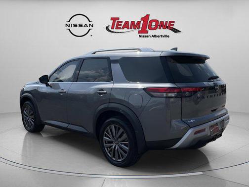 2025 Nissan Pathfinder SL 4WD