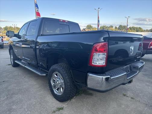 2022 RAM 2500 Tradesman Crew Cab 4x4 64' Box