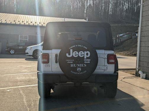 Photo 5 of 27 of 2018 Jeep Wrangler Sport