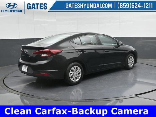2019 Hyundai ELANTRA SE