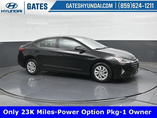 2019 Hyundai ELANTRA SE