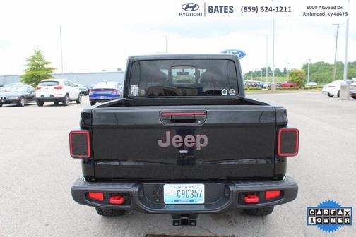 Photo 4 of 34 of 2022 Jeep Gladiator Rubicon