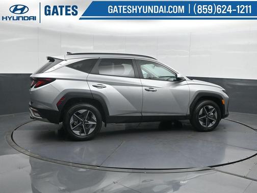 Shimmering Silver 2026 Hyundai TUCSON SEL
