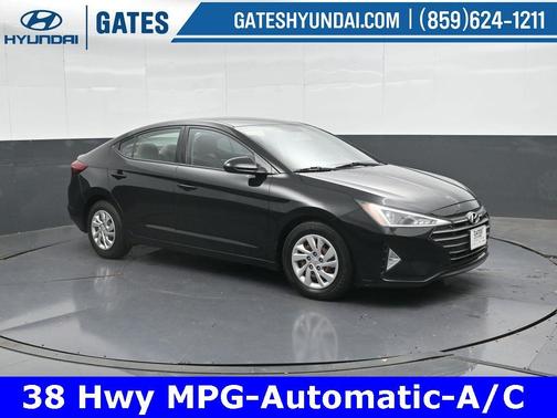 2019 Hyundai ELANTRA SE