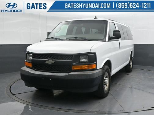 2017 Chevrolet Express 2500 LS