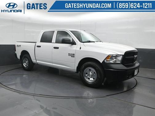 Bright White Clearcoat 2019 RAM 1500 Classic Tradesman