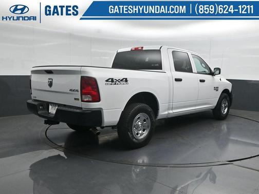 Bright White Clearcoat 2019 RAM 1500 Classic Tradesman