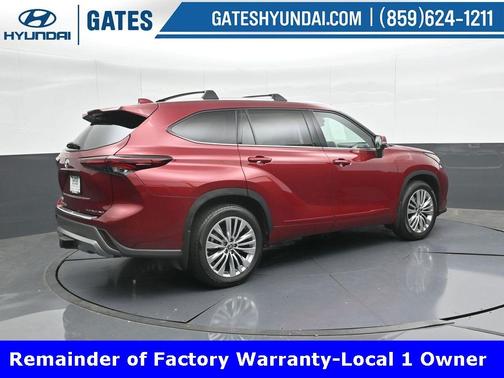 2025 Toyota Highlander Platinum