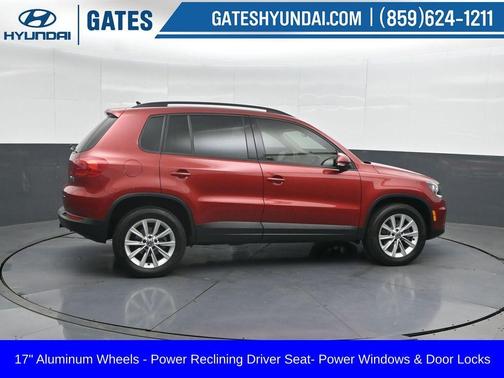 Wild Cherry Metallic 2015 Volkswagen Tiguan 4MOTION Auto SE