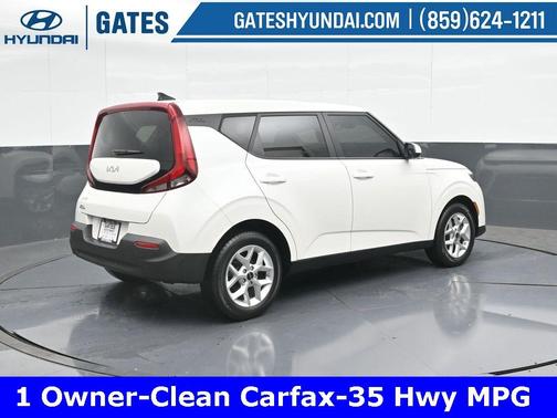 2022 Kia Soul LX