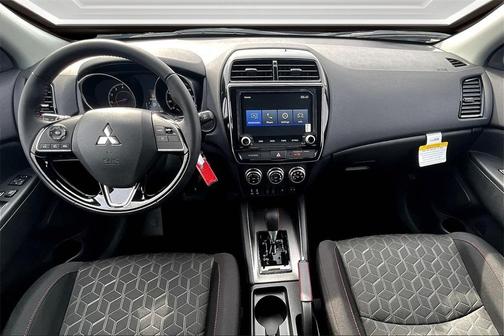 2025 Mitsubishi Outlander Sport 2.0 LE