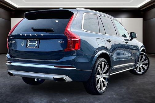 2021 Volvo XC90 T6 Inscription
