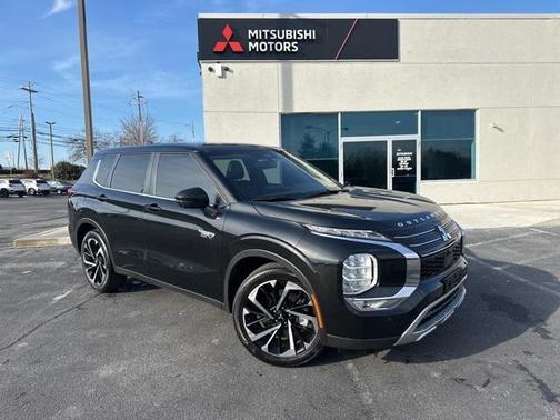 2023 Mitsubishi Outlander PHEV SE S-AWC