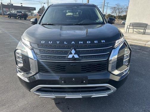 2023 Mitsubishi Outlander PHEV SE S-AWC