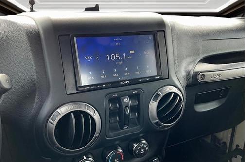 2018 Jeep Wrangler JK Unlimited Willys Wheeler W