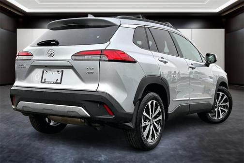 2024 Toyota Corolla Cross XLE