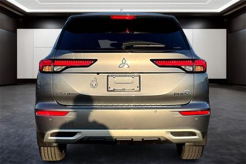 2023 Mitsubishi Outlander PHEV SE S-AWC