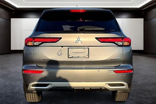 2023 Mitsubishi Outlander PHEV SE S-AWC