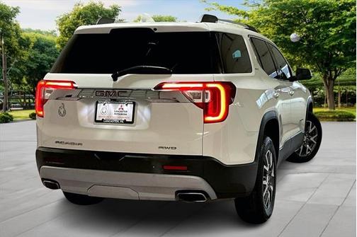 2023 GMC Acadia AWD SLT