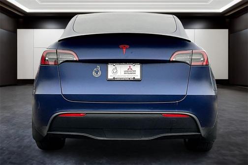 2022 Tesla Model Y Long Range Dual Motor All-Wheel Drive