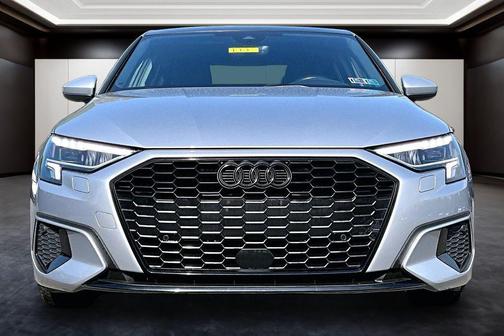 Florett Silver Metallic 2023 Audi A3 Premium