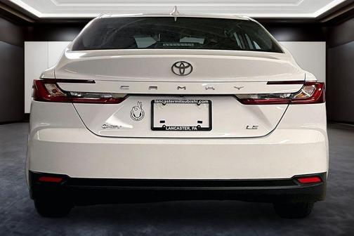 Ice 2025 Toyota Camry LE