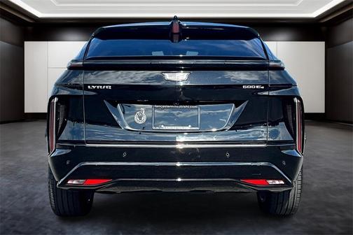 2024 Cadillac LYRIQ Tech