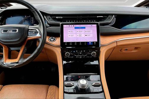 2022 Jeep Grand Cherokee Summit