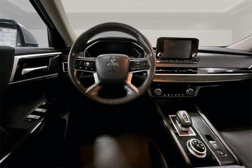 2022 Mitsubishi Outlander ES 2.5 2WD