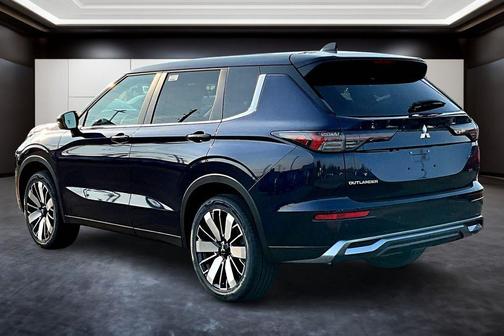 Cosmic Blue Metallic 2025 Mitsubishi Outlander SE S-AWC