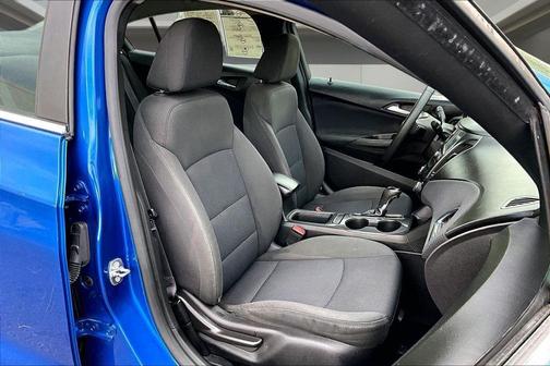 Kinetic Blue Metallic 2016 Chevrolet Cruze LT Auto