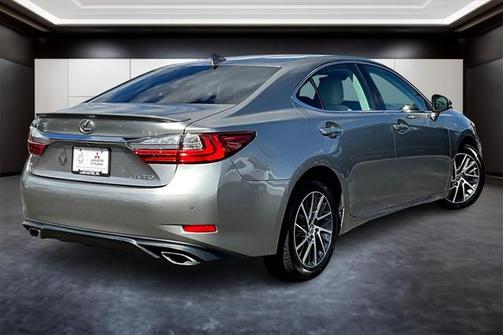 2017 Lexus ES 350 Base