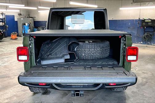 Sarge Green Clearcoat 2023 Jeep Gladiator Rubicon