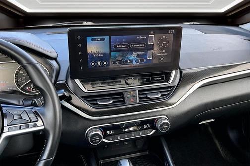 2025 Nissan Altima SR FWD