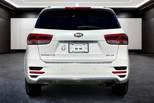 2016 Kia Sorento SX
