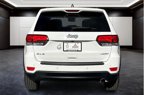 2022 Jeep Grand Cherokee Laredo