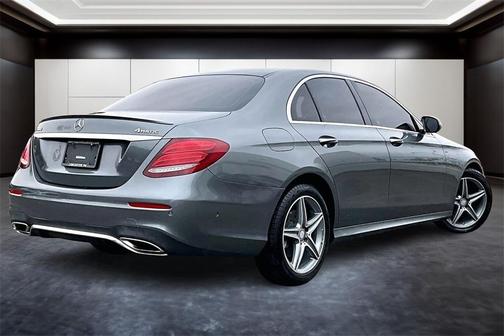 2017 Mercedes-Benz E-Class 4MATIC