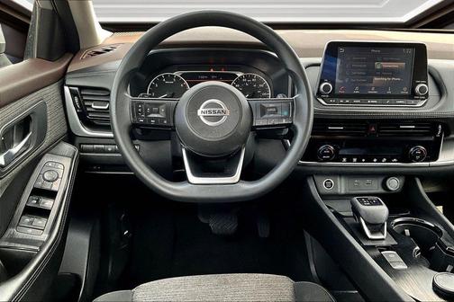 Brilliant Silver Metallic 2021 Nissan Rogue SV