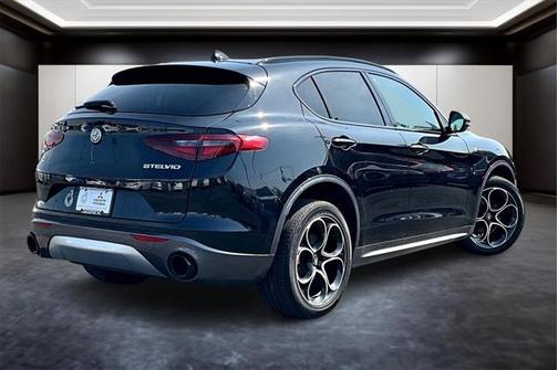 2023 Alfa Romeo Stelvio Ti