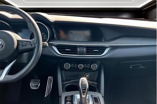 2023 Alfa Romeo Stelvio Ti