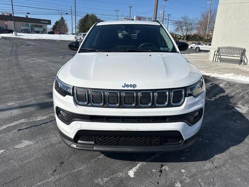 2022 Jeep Compass Latitude Lux