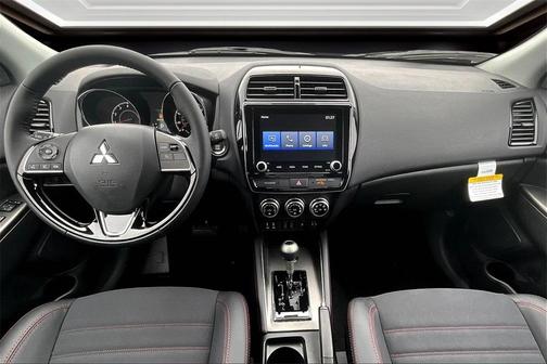 2025 Mitsubishi Outlander Sport SE