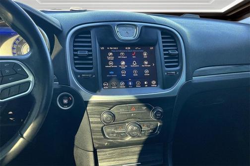 2019 Chrysler 300 Touring