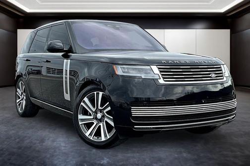 Ligurian Black SV Bespoke Ultra Metallic Sat 2023 Land Rover Range Rover SV