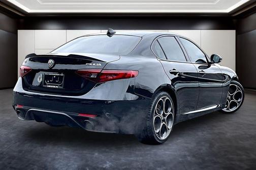 2023 Alfa Romeo Giulia Veloce RWD
